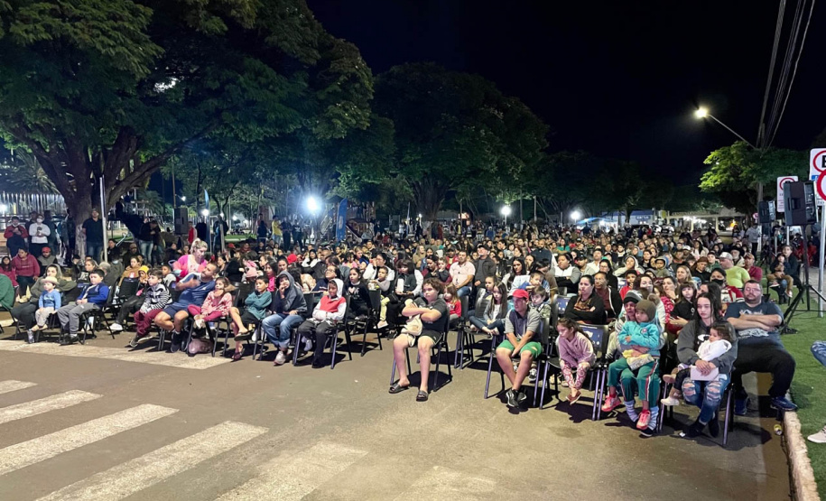 CINEMA NA PRAÇA - CENTENÁRIO DO SUL