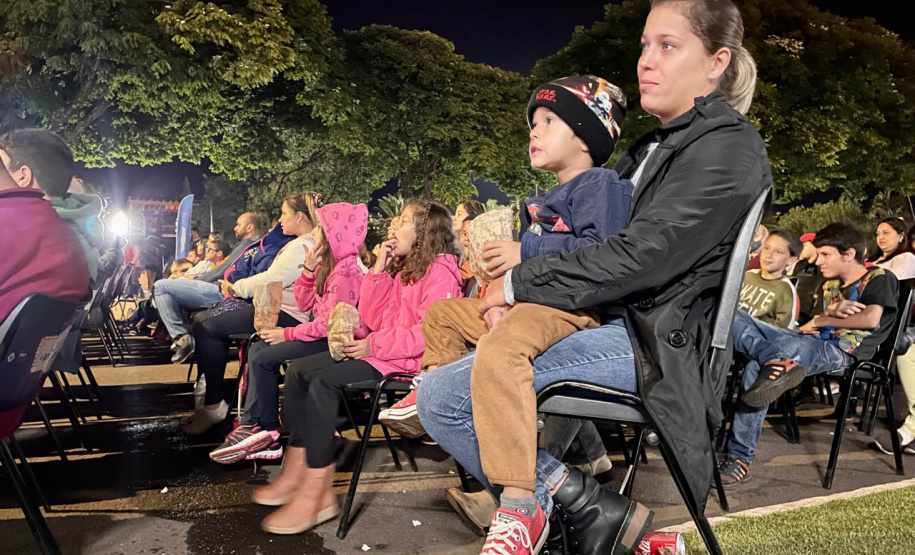 CINEMA NA PRAÇA - CENTENÁRIO DO SUL