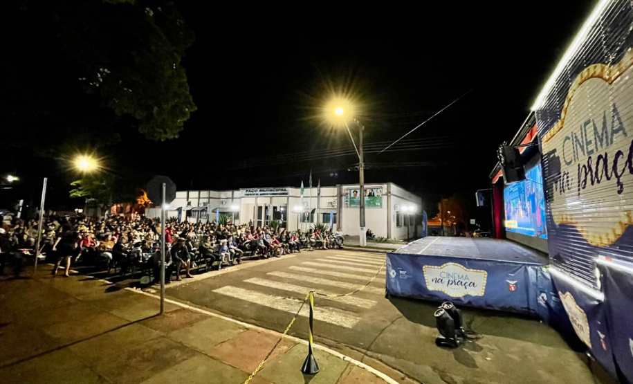 Cinema na Praça reuniu mais de 15 mil pessoas no interior do Paraná