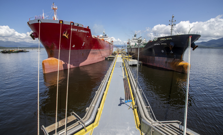 Embarque de líquidos de origem vegetal é destaque nas exportações pelo Porto de Paranaguá