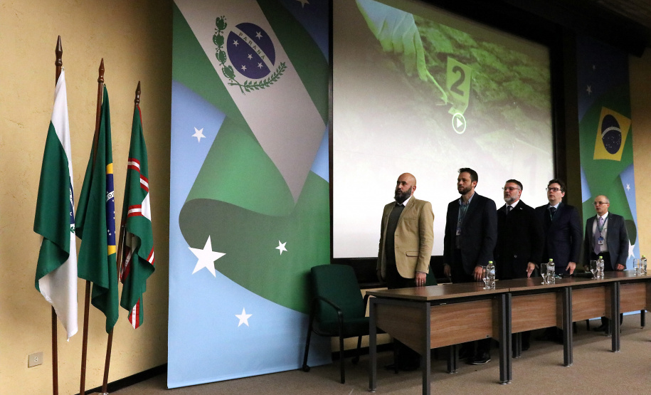 O secretário da Segurança Pública, Wagner Mesquita de Oliveira, o diretor geral da Polícia Centífica e demais autoridades durante aula inaugural do curso para policiais científicos. Curitiba, 21/06/2022 Foto: Ricardo Almeida/SESP