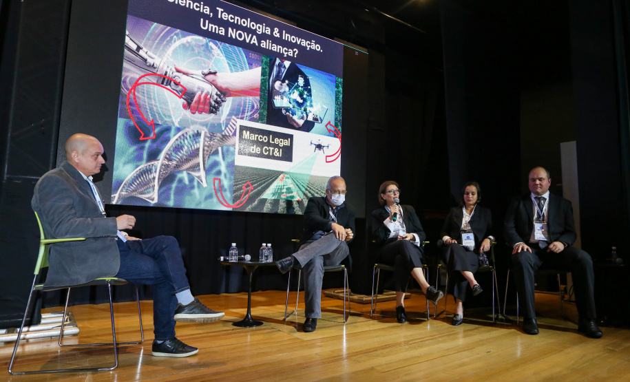 Marco Legal, relação entre Governo, ITCs e Setor Privado -  Painéis com Marcos Pelegrina,  Claudia Crisostomo,  Gesill Sampaio, Gustavo Posseti e Gabriela Silva -
