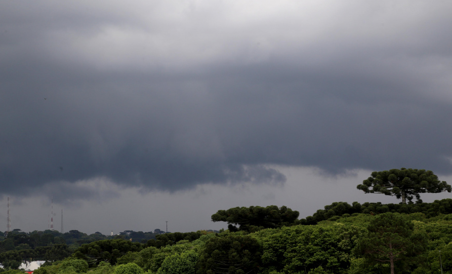 Estado lança rede de pesquisa para avaliar mudanças climáticas no Paraná