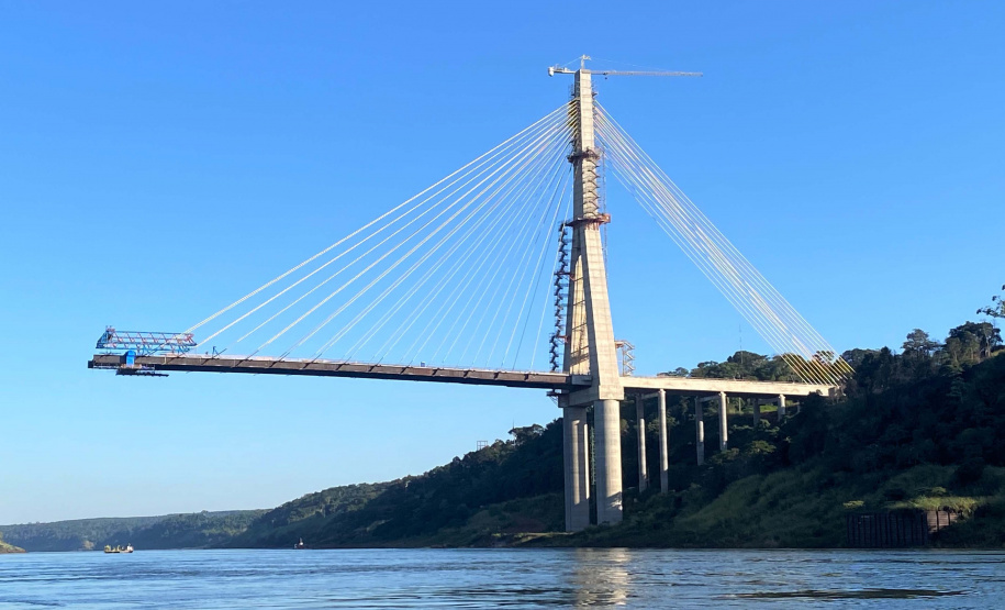 Ponte da Integração chega a 86%; faltam 76,80 metros