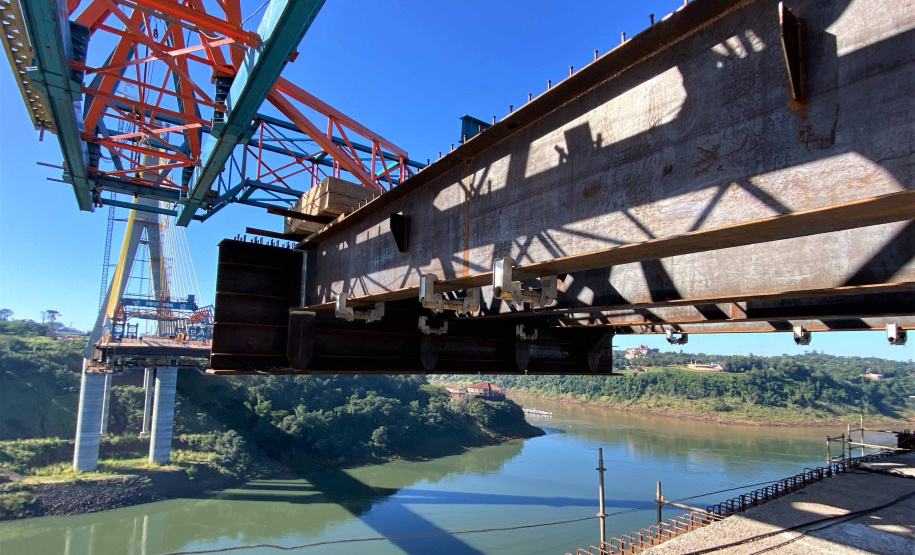 Ponte da Integração chega a 86%; faltam 76,80 metros