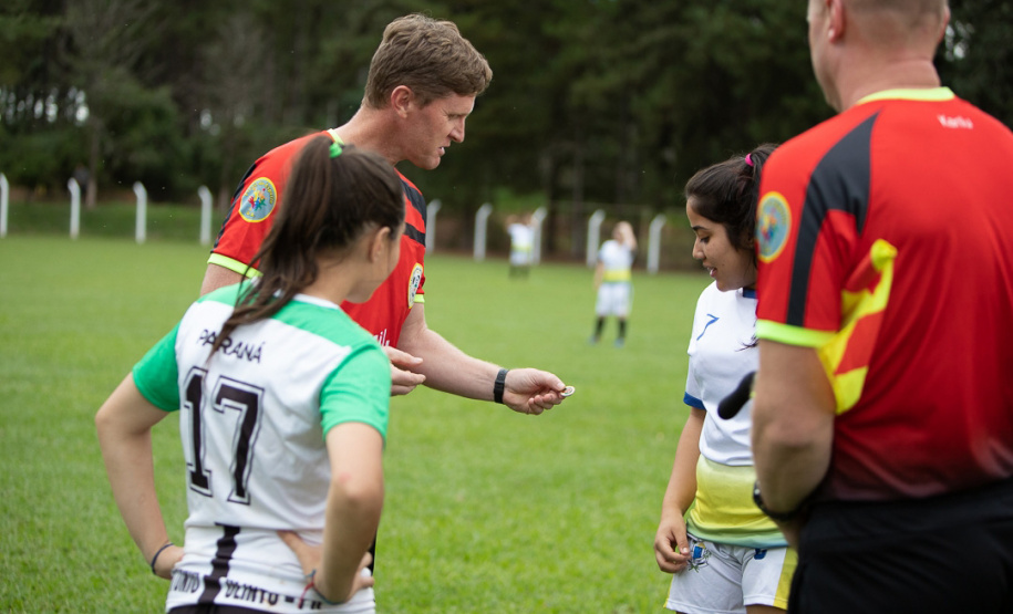 Paraná Bom de Bola tem aumento de 30% na participação de atletas em comparação a primeira edição