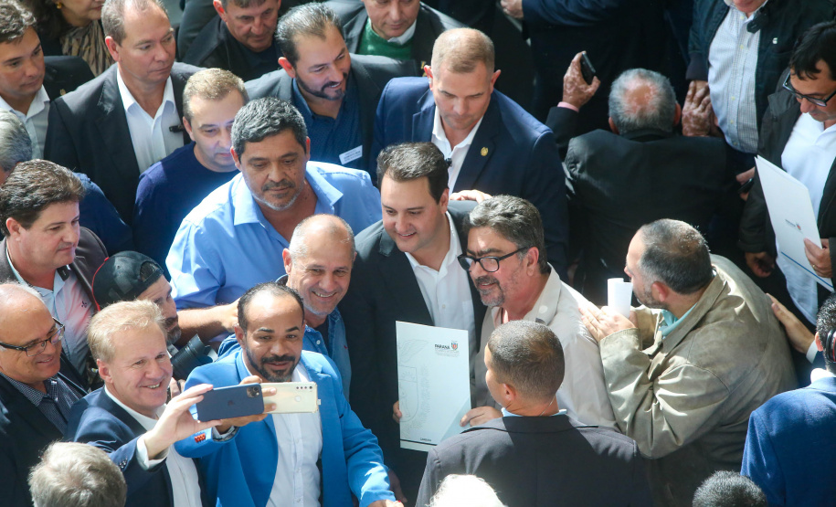 Prefeitos destacam que investimentos do Governo garantem mais qualidade de vida -  Curitiba, 22/06/2022