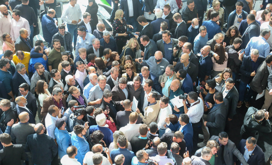 Prefeitos destacam que investimentos do Governo garantem mais qualidade de vida -  Curitiba, 22/06/2022