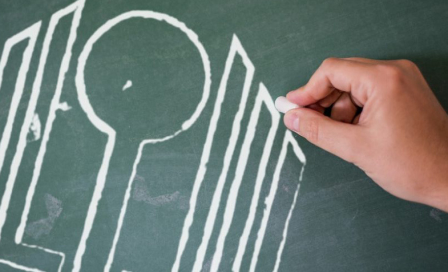 UEL abre processo seletivo para contratação de professores em 57 áreas