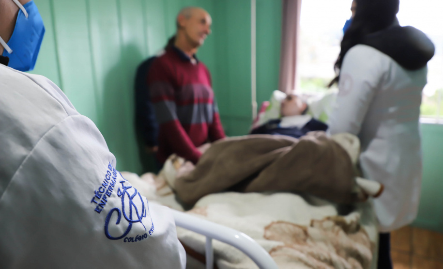 Carros da Saúde da Família proporcionam atendimento domiciliar humanizado -