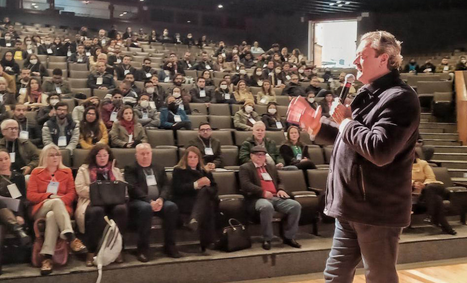 IAT apresenta estrutura do órgão ambiental a novos servidores