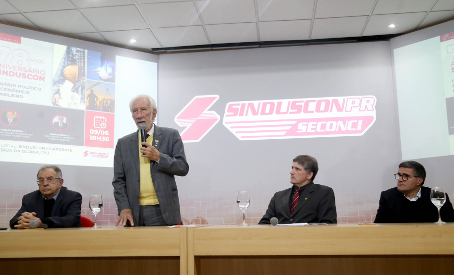 Governador em exercício Darci Piana no Sinduscon-PR