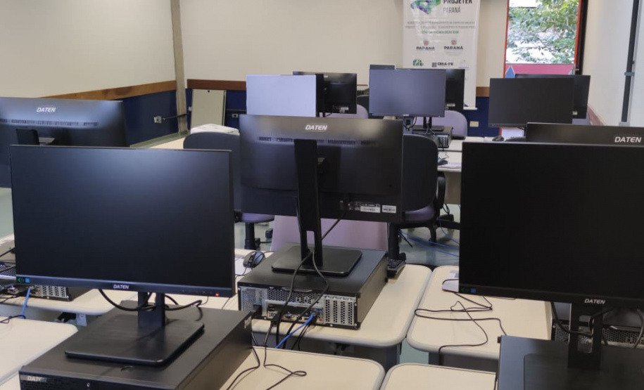 Governo implanta escritórios nas universidades para auxiliar obras públicas de pequenos municípios