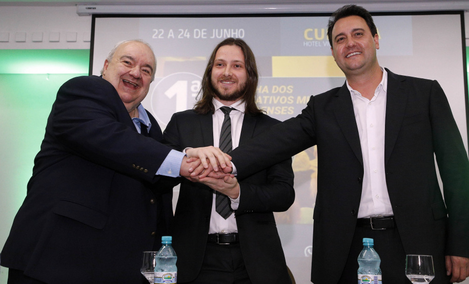 Em evento com vereadores, governador destaca união e diálogo em prol do Paraná