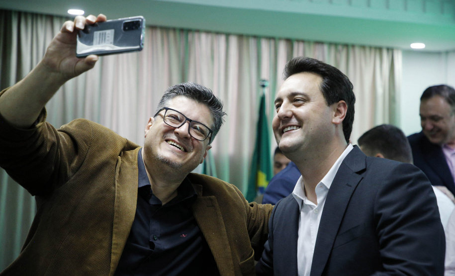 Em evento com vereadores, governador destaca união e diálogo em prol do Paraná