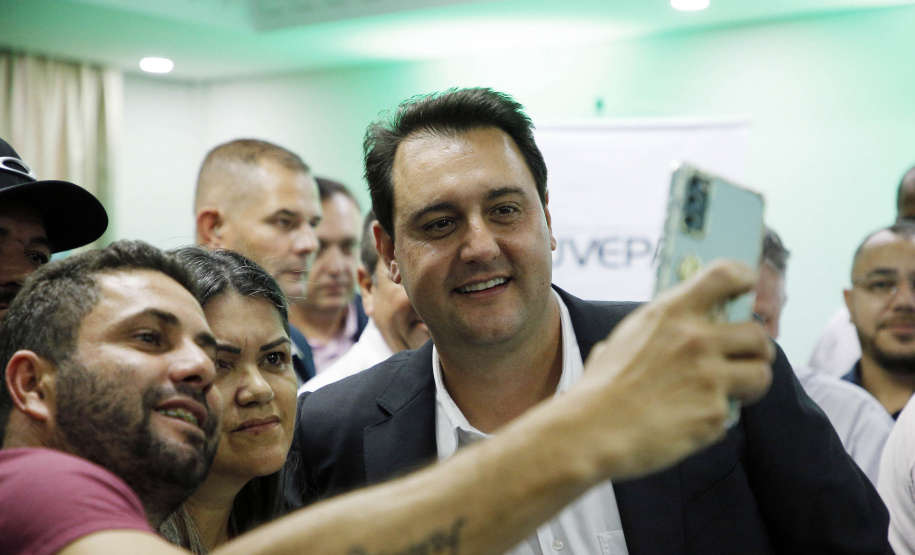 Em evento com vereadores, governador destaca união e diálogo em prol do Paraná