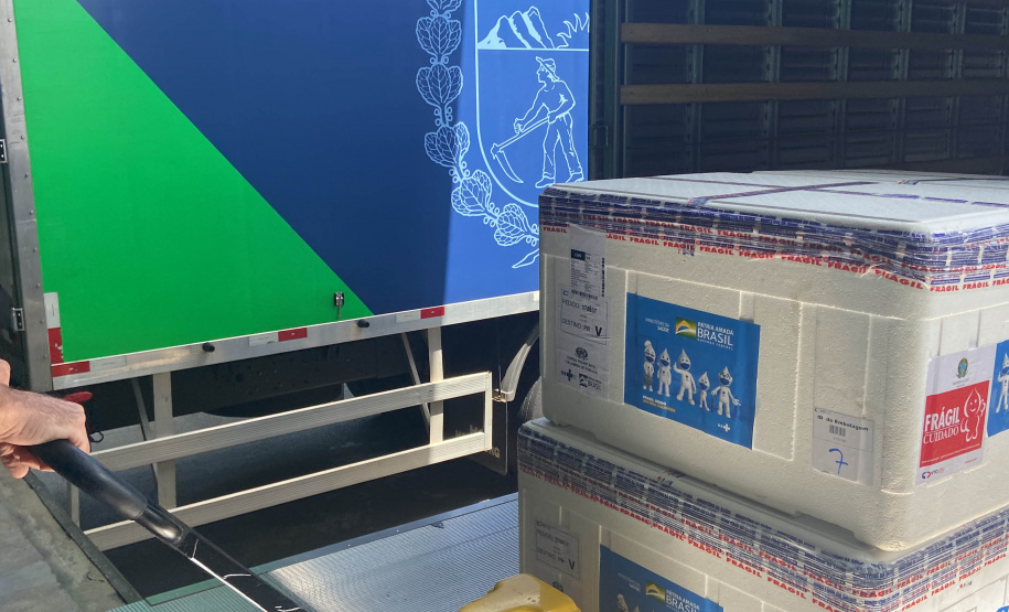 Estado recebe 170 mil vacinas contra a Covid-19 nesta segunda