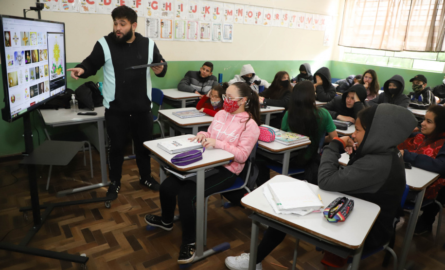 Paraná avança para garantir melhor atendimento escolar do Brasil