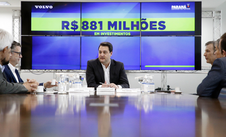Governador Carlos Massa Ratinho Junior, recebeu representantes da empresa Volvo, que anunciaram investimentos de R$ 881 milhões na fabrica de Curitiba -