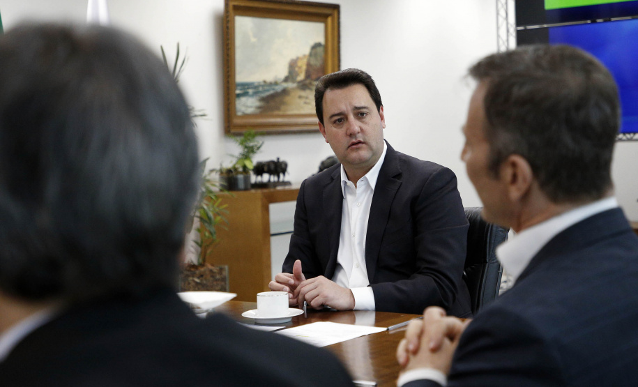 Governador Carlos Massa Ratinho Junior, recebeu representantes da empresa Volvo, que anunciaram investimentos de R$ 881 milhões na fabrica de Curitiba -