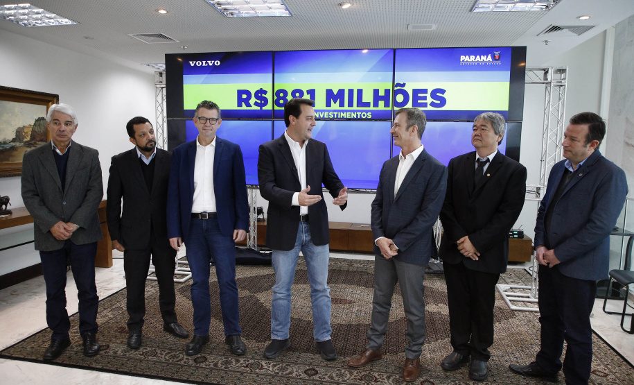 Governador Carlos Massa Ratinho Junior, recebeu representantes da empresa Volvo, que anunciaram investimentos de R$ 881 milhões na fabrica de Curitiba -