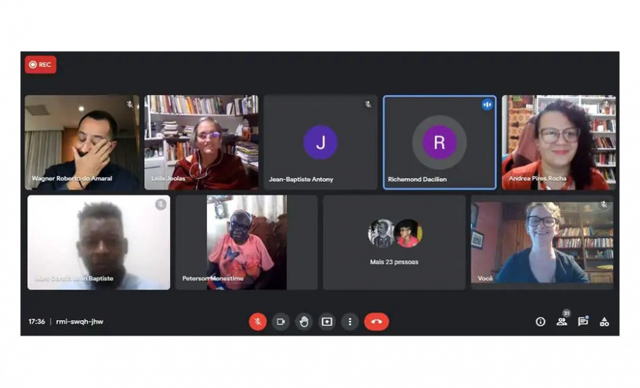 UEL titula primeiro doutor haitiano