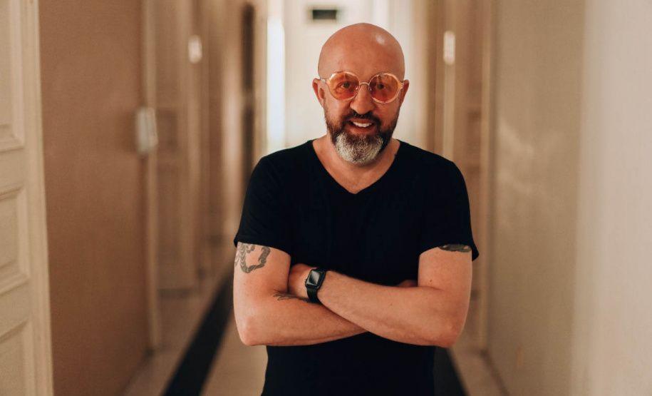 Fabrício Carpinejar participa de bate-papo na Biblioteca Pública no dia 28