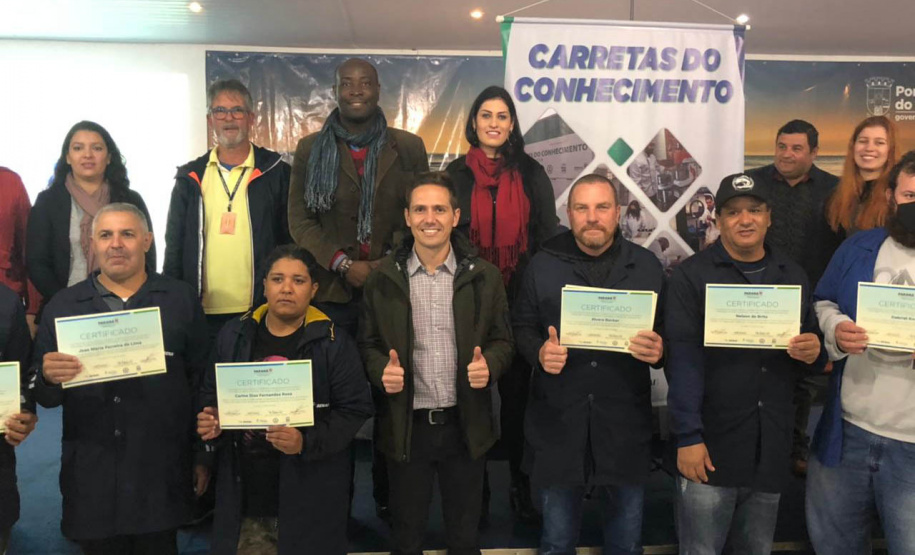 Programa Carretas do Conhecimento forma turma do Curso de Instalação e Manutenção de Ar Condicionado em Pontal do Paraná