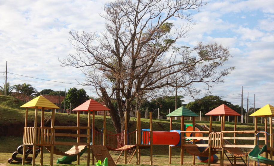Governo instala colmeias do Poliniza Paraná e inaugura Parque Urbano na Semana do Meio Ambiente