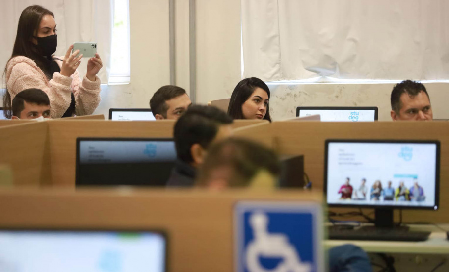 Servidores municipais de São José dos Pinhais são capacitados para atuar Sistema de Gestão Ambiental do IAT