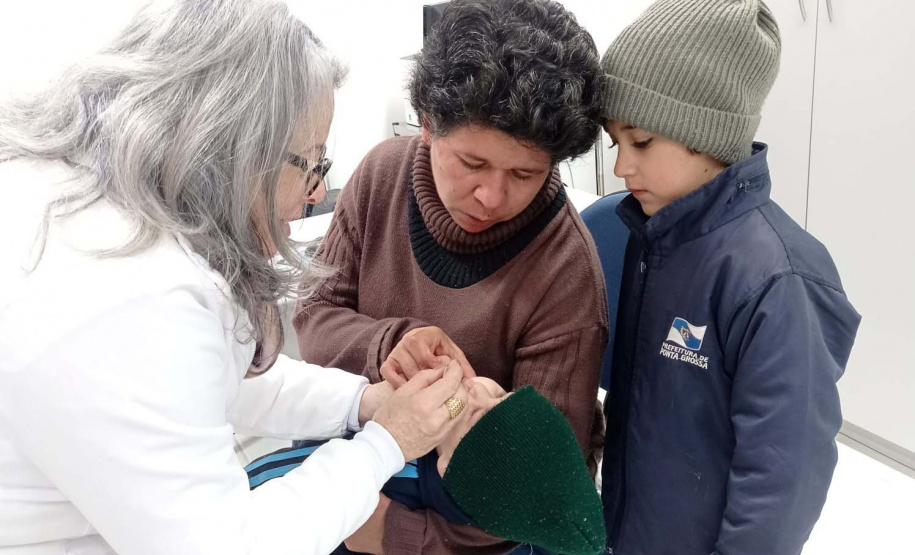 Dia D de Vacinação ajuda paranaenses a atualizar proteção nos 399 municípios -