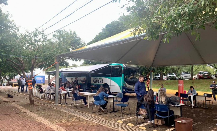 Emprega Mais Paraná encerra turnê pelo Oeste Paranaense com mais de mil trabalhadores atendidos