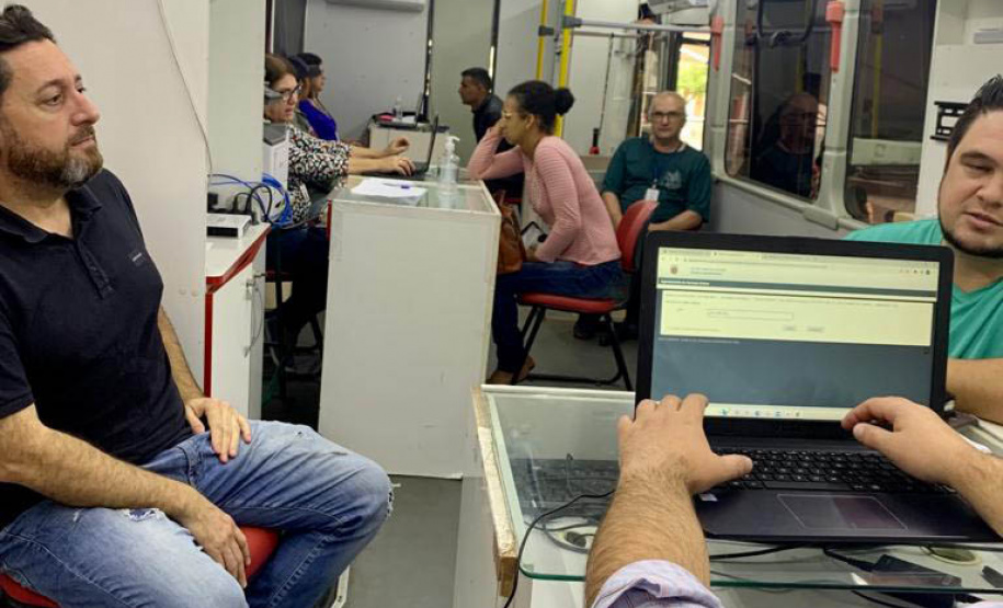 Emprega Mais Paraná encerra turnê pelo Oeste Paranaense com mais de mil trabalhadores atendidos
