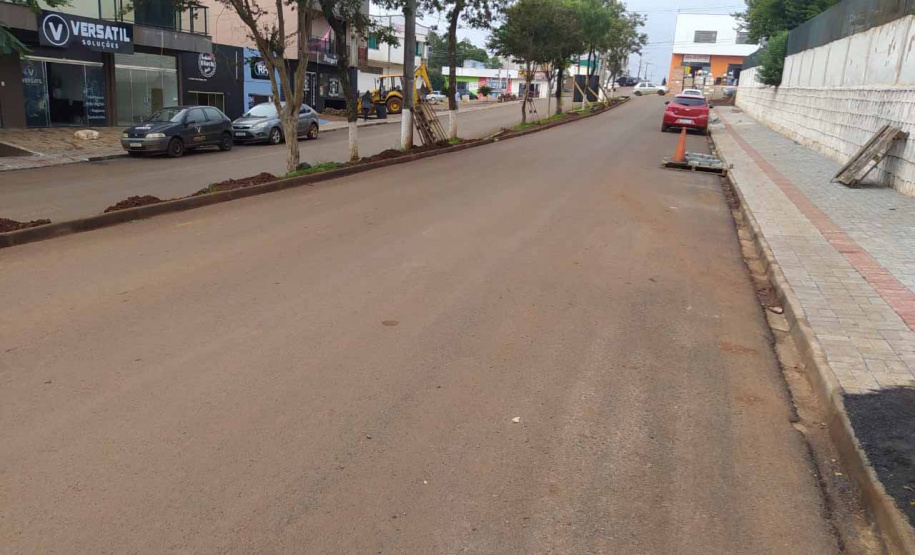 Estado investe R$ 1,14 bilhão desde 2019 em pequenos municípios e valoriza vocações locais