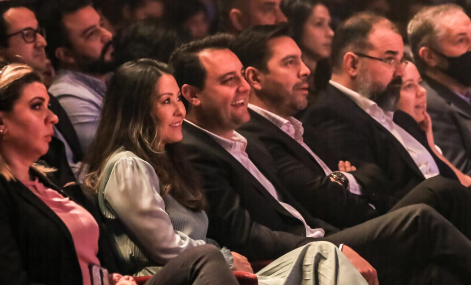 O programa Criança no Teatro foi lançado nesta quarta-feira (22) pelo governador Carlos Massa Ratinho Junior para uma plateia de cerca de 1,2 mil estudantes de escolas públicas de Curitiba e Região Metropolitana.