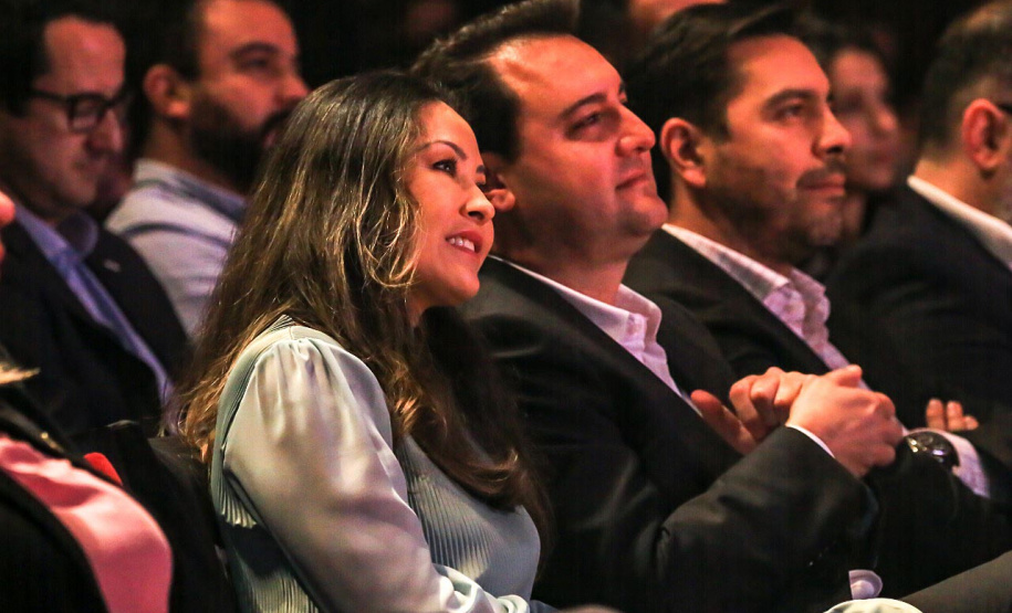 O programa Criança no Teatro foi lançado nesta quarta-feira (22) pelo governador Carlos Massa Ratinho Junior para uma plateia de cerca de 1,2 mil estudantes de escolas públicas de Curitiba e Região Metropolitana.