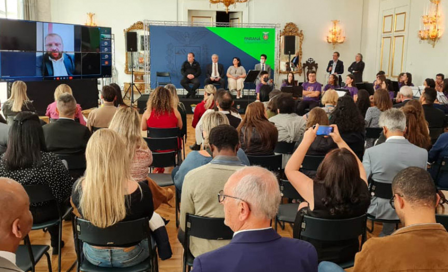 Estado anuncia plano de atendimento a refugiados, migrantes e apátridas em 8 áreas principais