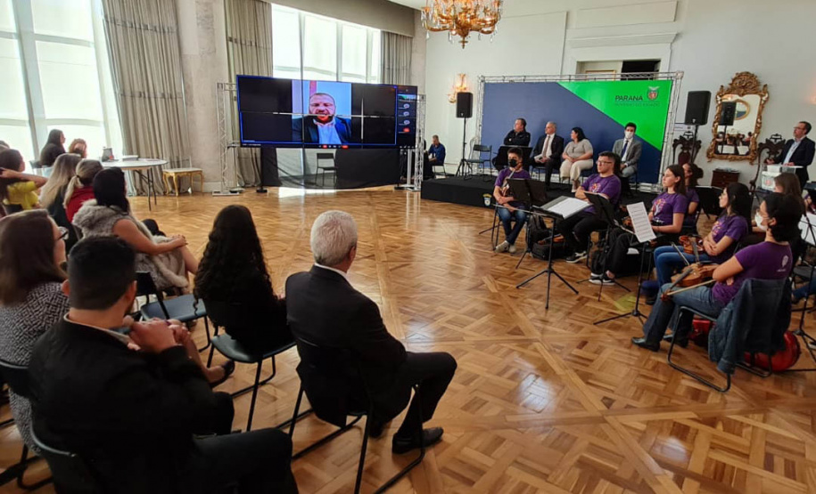 Estado anuncia plano de atendimento a refugiados, migrantes e apátridas em 8 áreas principais