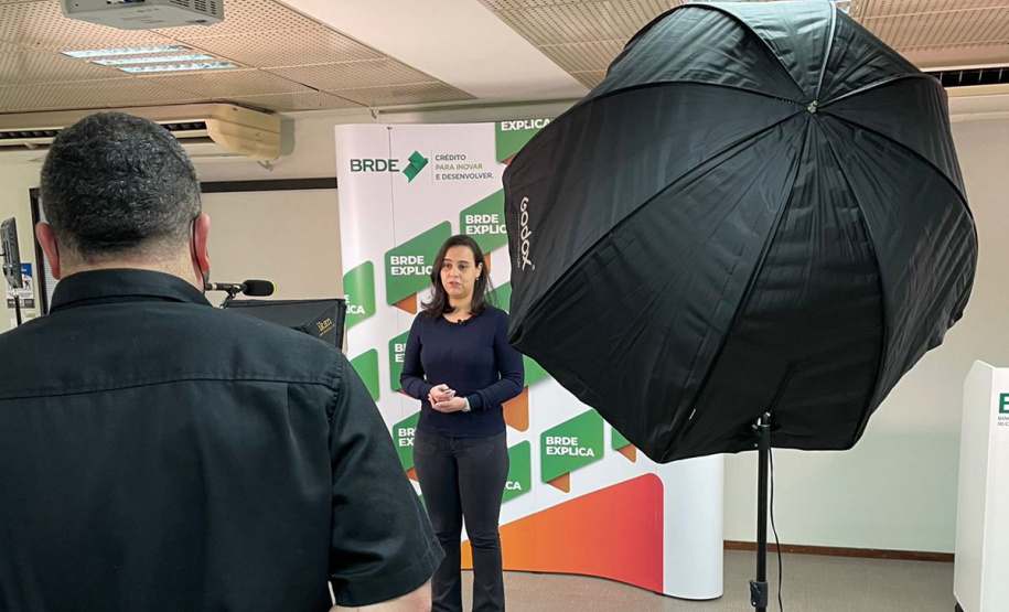 Programa BRDE EXPLICA mostra colaboradores do banco como fontes de referência no setor