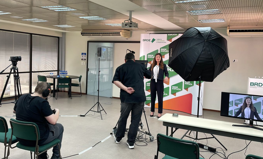 Programa BRDE EXPLICA mostra colaboradores do banco como fontes de referência no setor