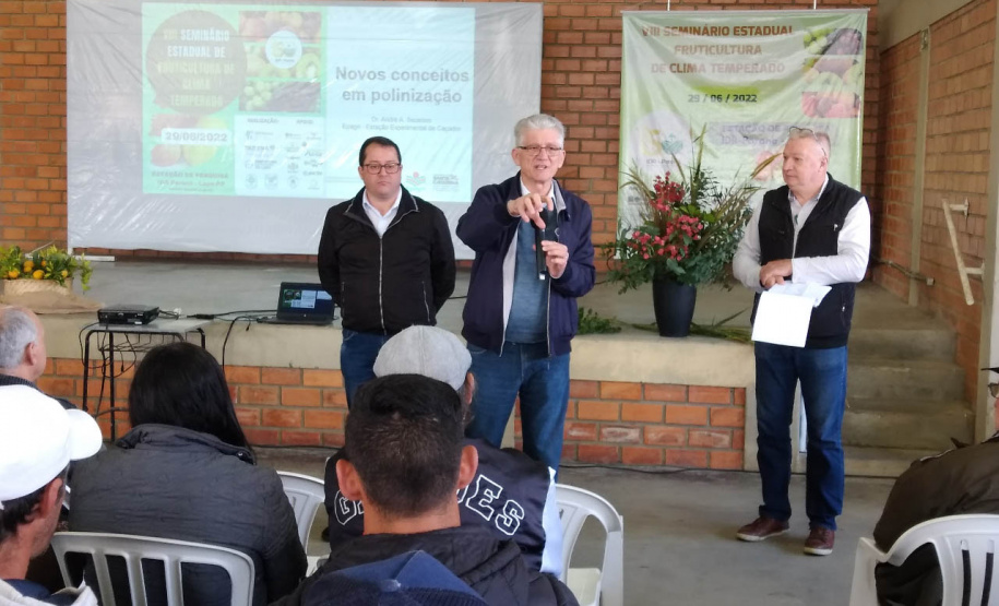 Seminário sobre fruticultura reúne 500 produtores na Lapa