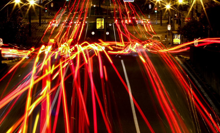 Exposição de fotojornalismo 39 Anos em 39 Imagens de Curitiba entra em cartaz na Biblioteca