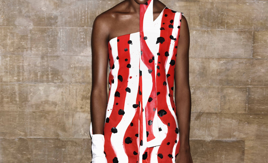 Com participação de 23 artistas, MON apresenta exposição “Ópera Citoplasmática”