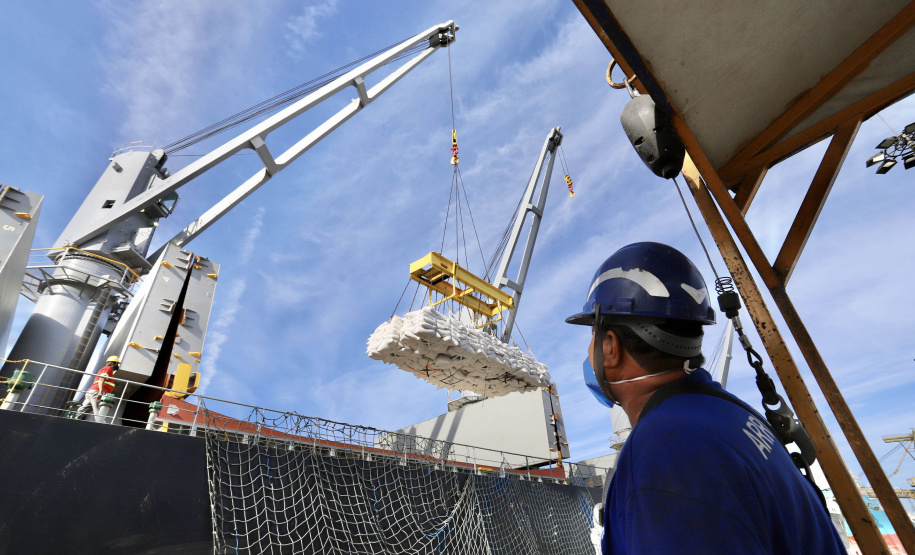 Empresas paranaenses podem participar do Programa de Qualificação para Exportação da Apex-Brasil