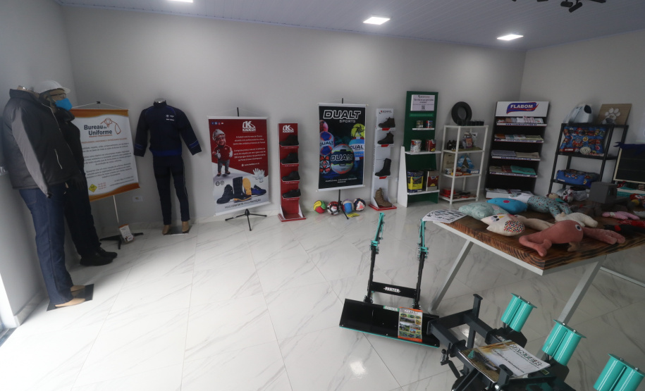 Polícia Penal do Paraná inaugura showroom dos canteiros de trabalho conveniados