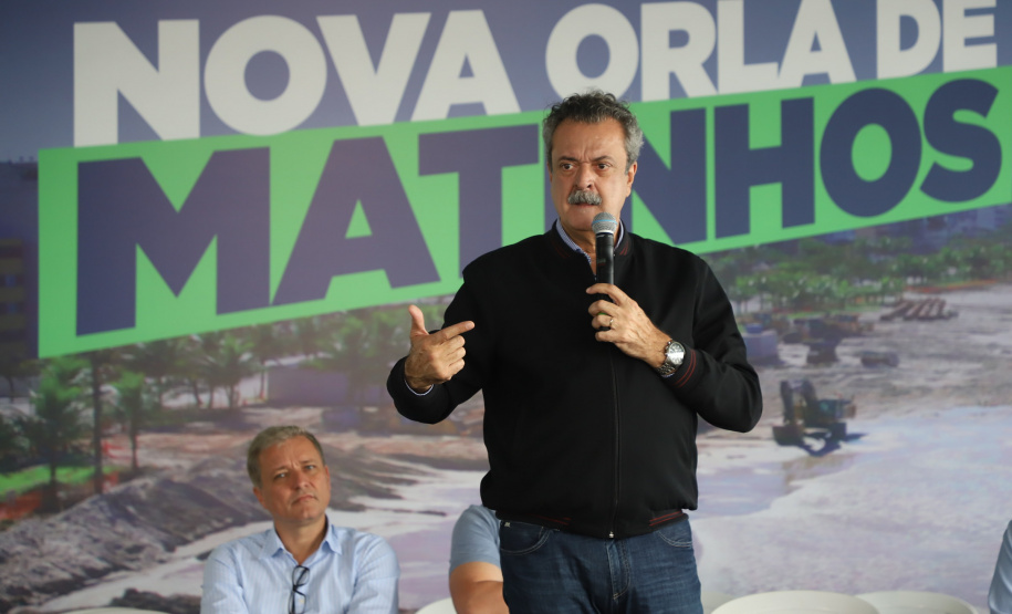 Litoral do Paraná conta com areia da praia renovada antes da data prevista