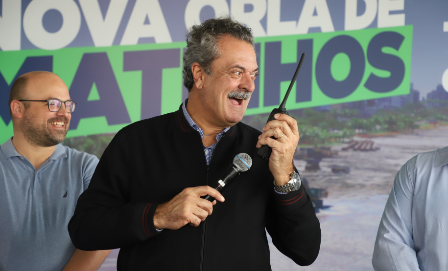 Litoral do Paraná conta com areia da praia renovada antes da data prevista