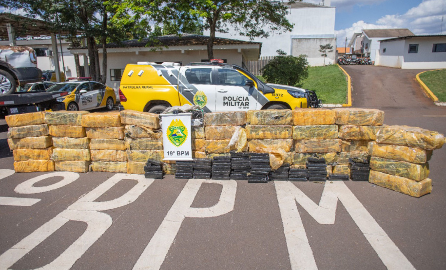 Policiais Militar apreende mais de uma tonelada de maconha no Oeste do Paraná