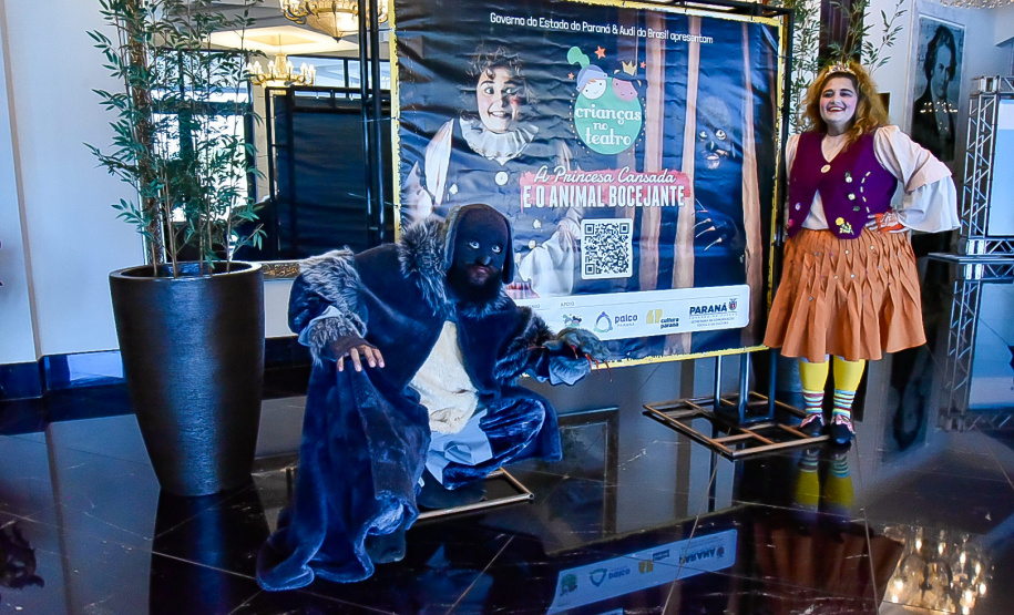 Primeira apresentação do projeto Crianças no Teatro encanta plateia em Francisco Beltrão