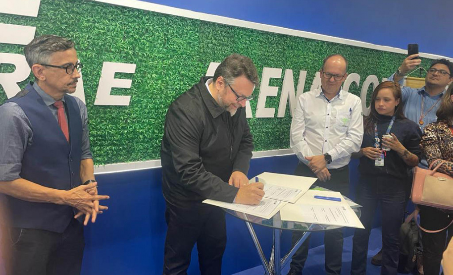 BRDE assina termo de cooperação com Cilla Tech Park para projetos de inovação